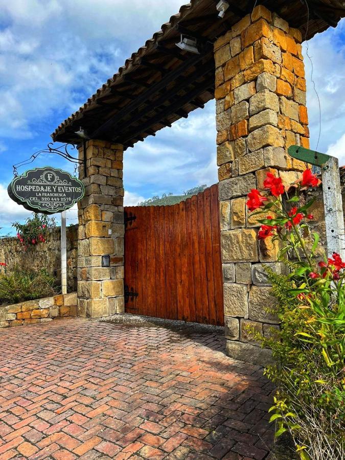 Hotel Campestre Franchesca ตาบิโอ ภายนอก รูปภาพ