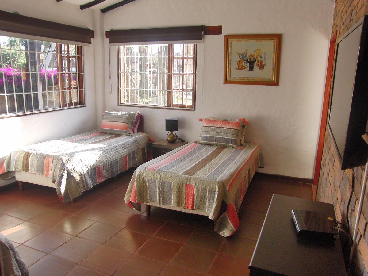 Hotel Campestre Franchesca ตาบิโอ ภายนอก รูปภาพ