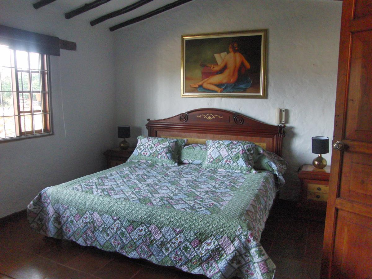 Hotel Campestre Franchesca ตาบิโอ ภายนอก รูปภาพ